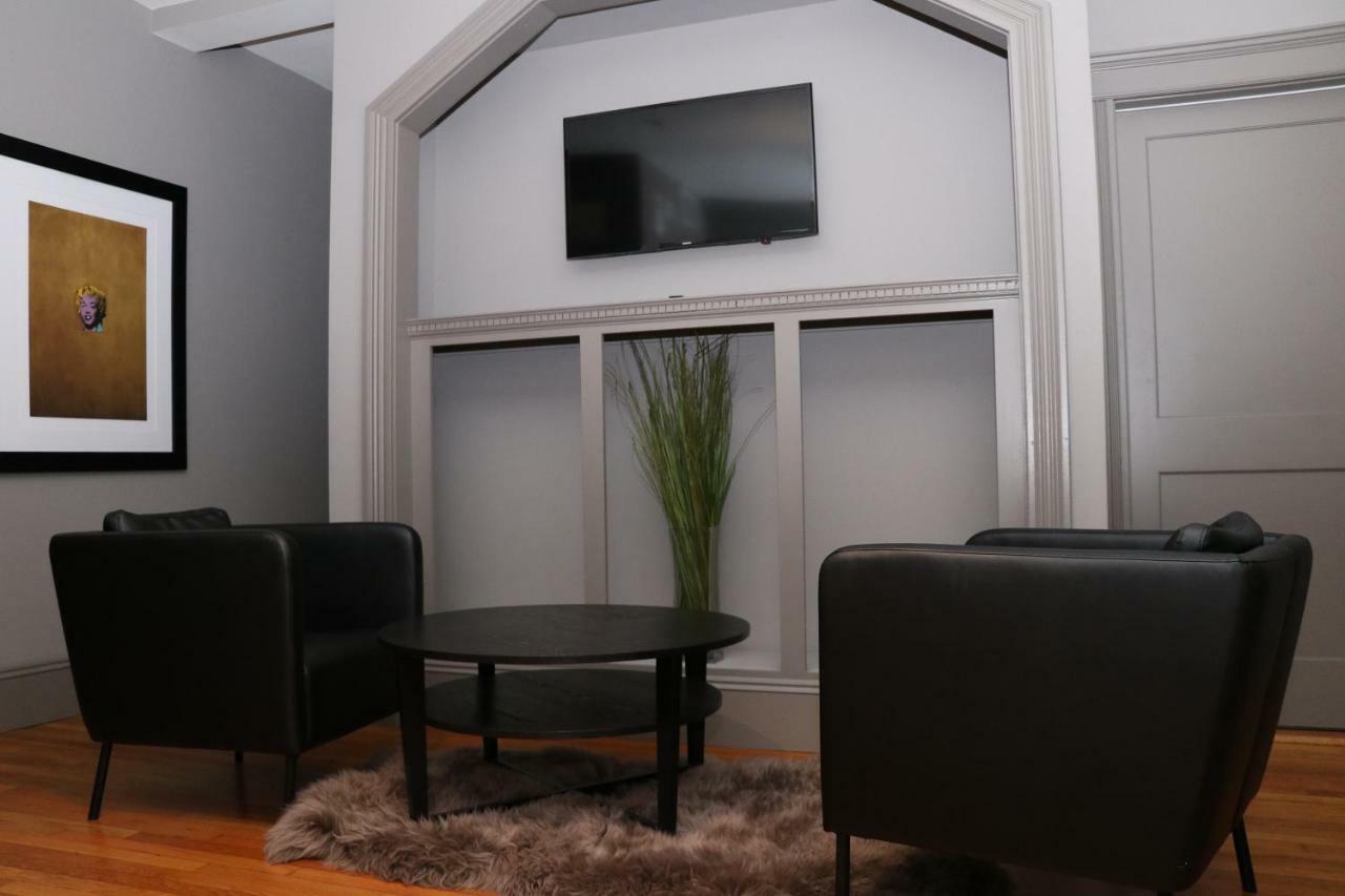 A Stylish Stay W/ A Queen Bed, Heated Floors.. #3 Μπρούκλαϊν Εξωτερικό φωτογραφία